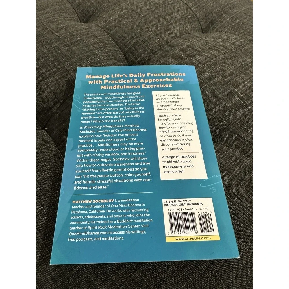 Matthew Sockolov Paper Back Book Practicing Mindfulness